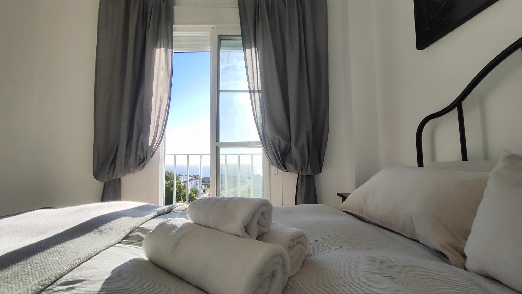 Апартаменти Atico Familiar Vistas Al Mar Манільва Екстер'єр фото